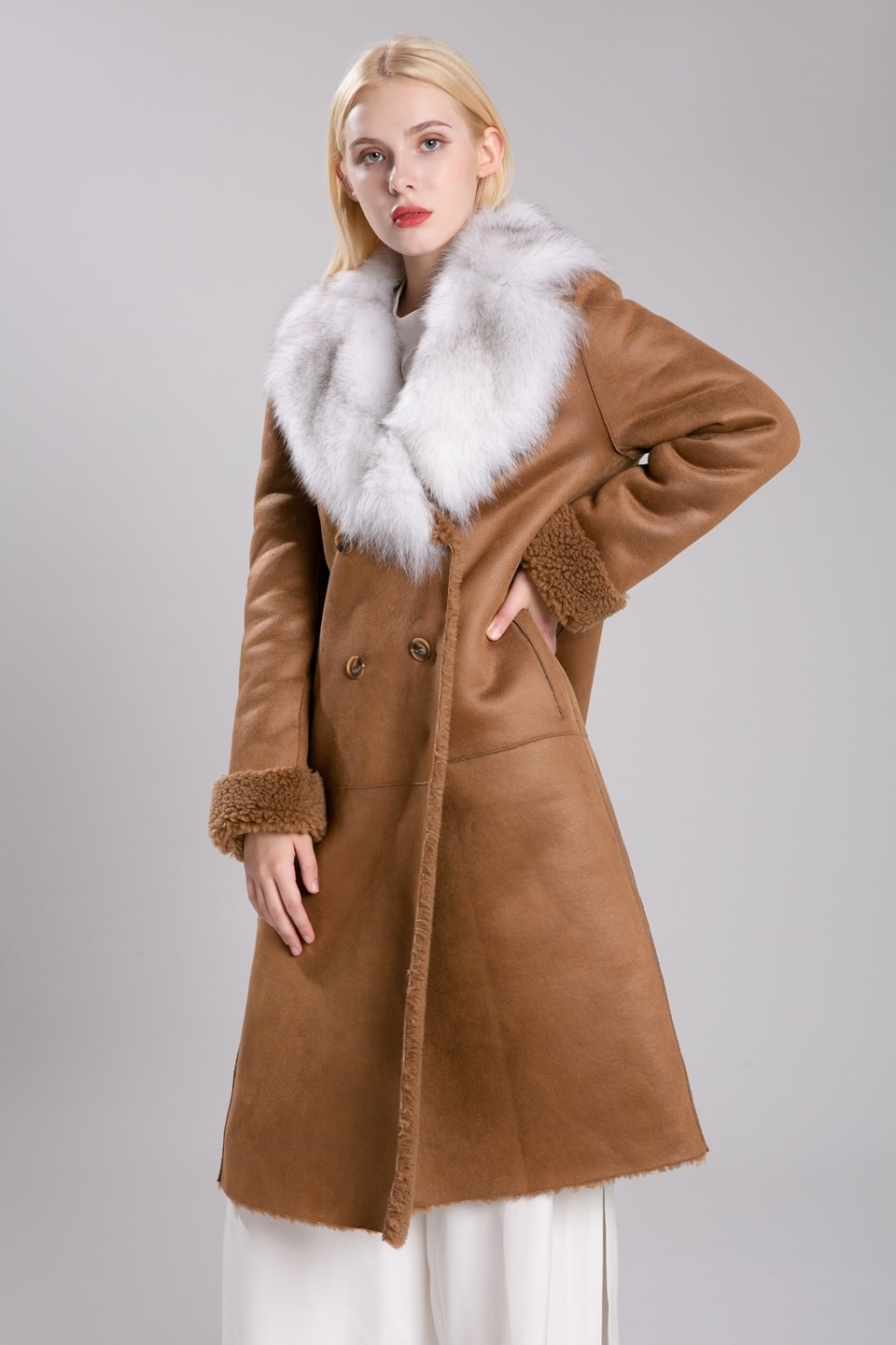 2019 fox fur fake mustang coat (camel)